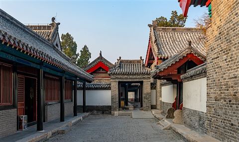 Yan'an (Mao's wartime HQ / cave dwellings)